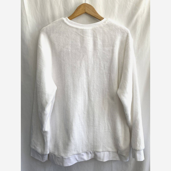 DISNEY Walt Disney World White Fuzzy Fleece Sweatshirt Embossed Logo Size XL - Picture 4 of 5